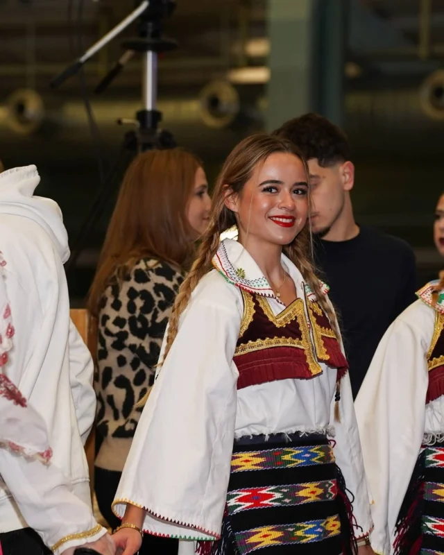 Plesačica KUD-a Sevdah u bosanskoj nošnji